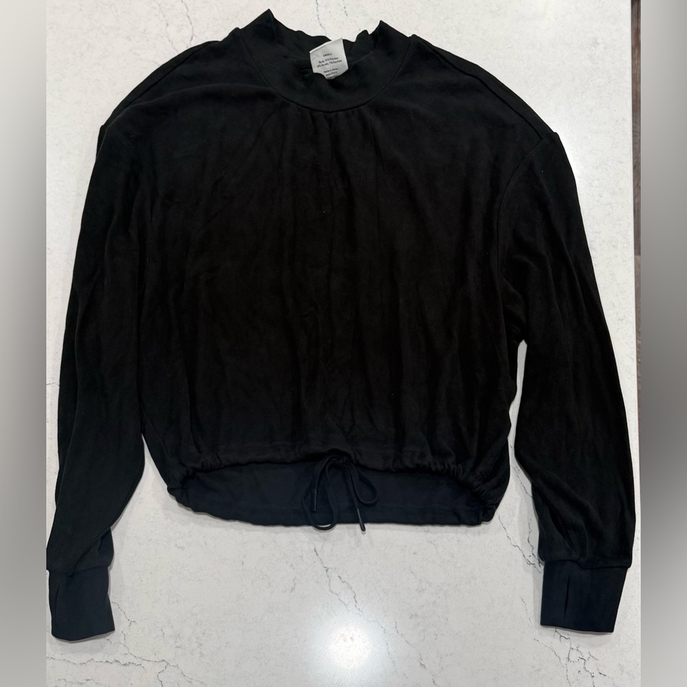 Varley CozyCore Black Cropped Pullover Size Small Soft Micro Fleece EUC